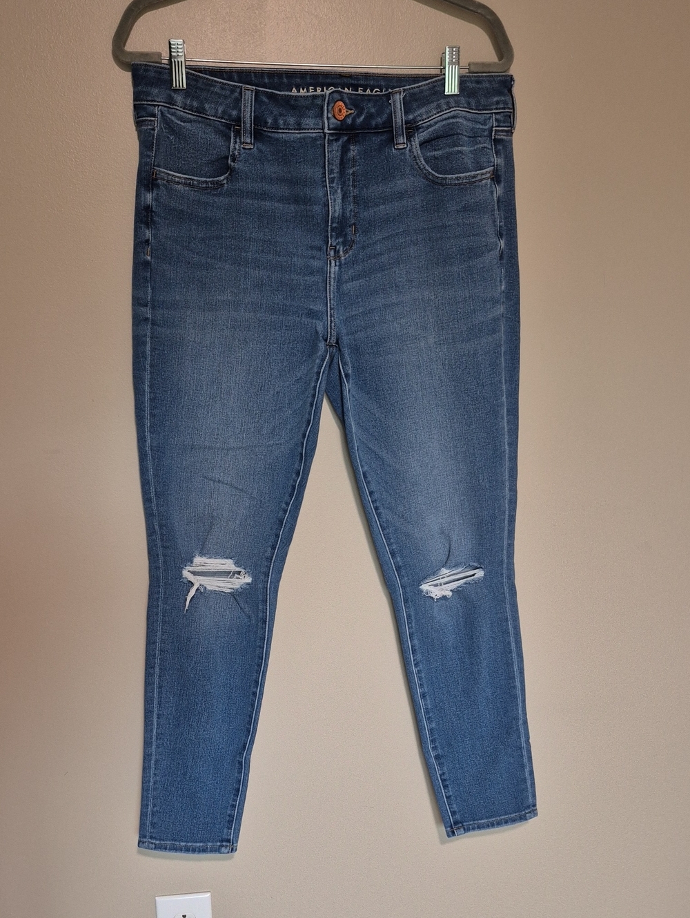American Eagle Outfitters Women’s Mid Blue Ripped Skinny Jeans